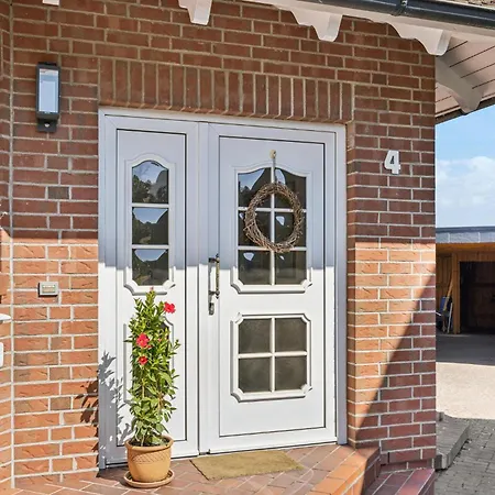 1 Bedroom Cozy In